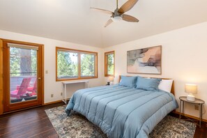 3 slaapkamers, een bureau, reisbedje, gratis wifi