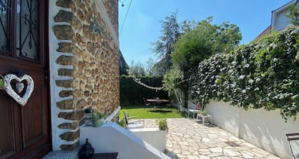 540 sq ft -  full master suite and living room