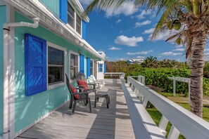 Terrace/patio - Finders Keepers - Centrally Located Bahamian Cottage Steps From The Beach (Elbow Cay)