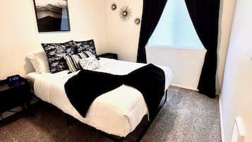 2 bedrooms, desk, iron/ironing board, travel crib