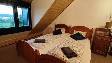 2 dormitorios, tabla de planchar con plancha, wifi y ropa de cama