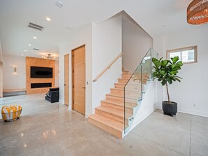 Interior - 2 Luxury Villas 2 Pools Steps to Beach Ocean Views (Jacksonville Beach)