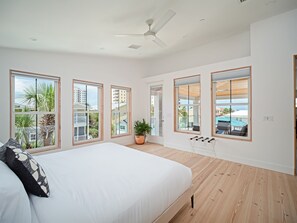 9 bedrooms, iron/ironing board, travel cot, free WiFi - 2 Luxury Villas 2 Pools Steps to Beach Ocean Views (Jacksonville Beach)