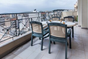 Apartment | Balcony
