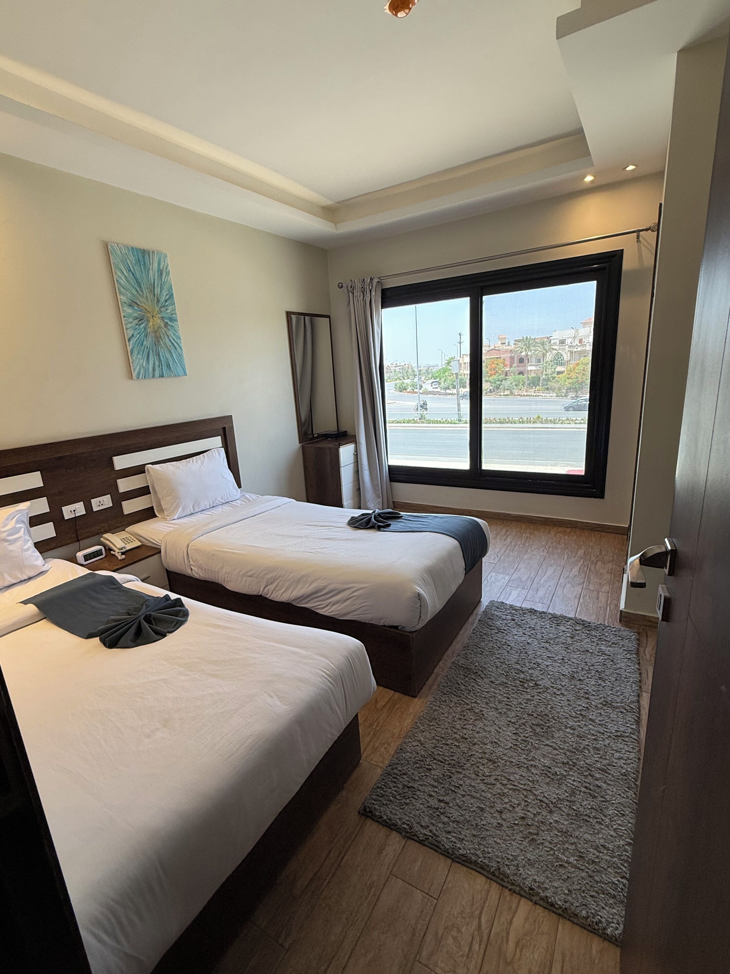 In-room safe, soundproofing, iron/ironing board, free WiFi