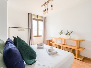 3 habitaciones, tabla de planchar con plancha y wifi gratis 