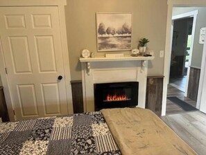 3 slaapkamers, een bureau, een strijkplank/strijkijzer, gratis wifi