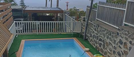 حمّام سباحة خارجي