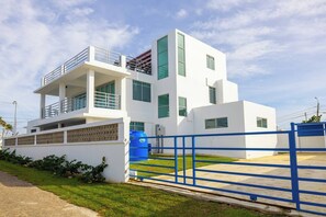 Exterior - Viento & Marea Luxury Apartment - Private Jacuzzi (Maleza Alta)