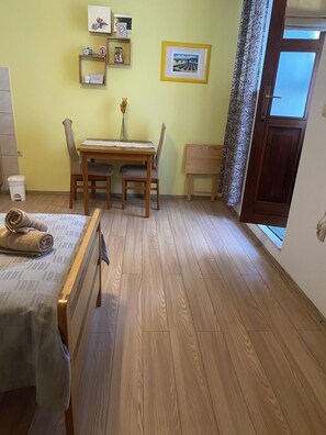1 bedroom, travel crib, WiFi, bed sheets