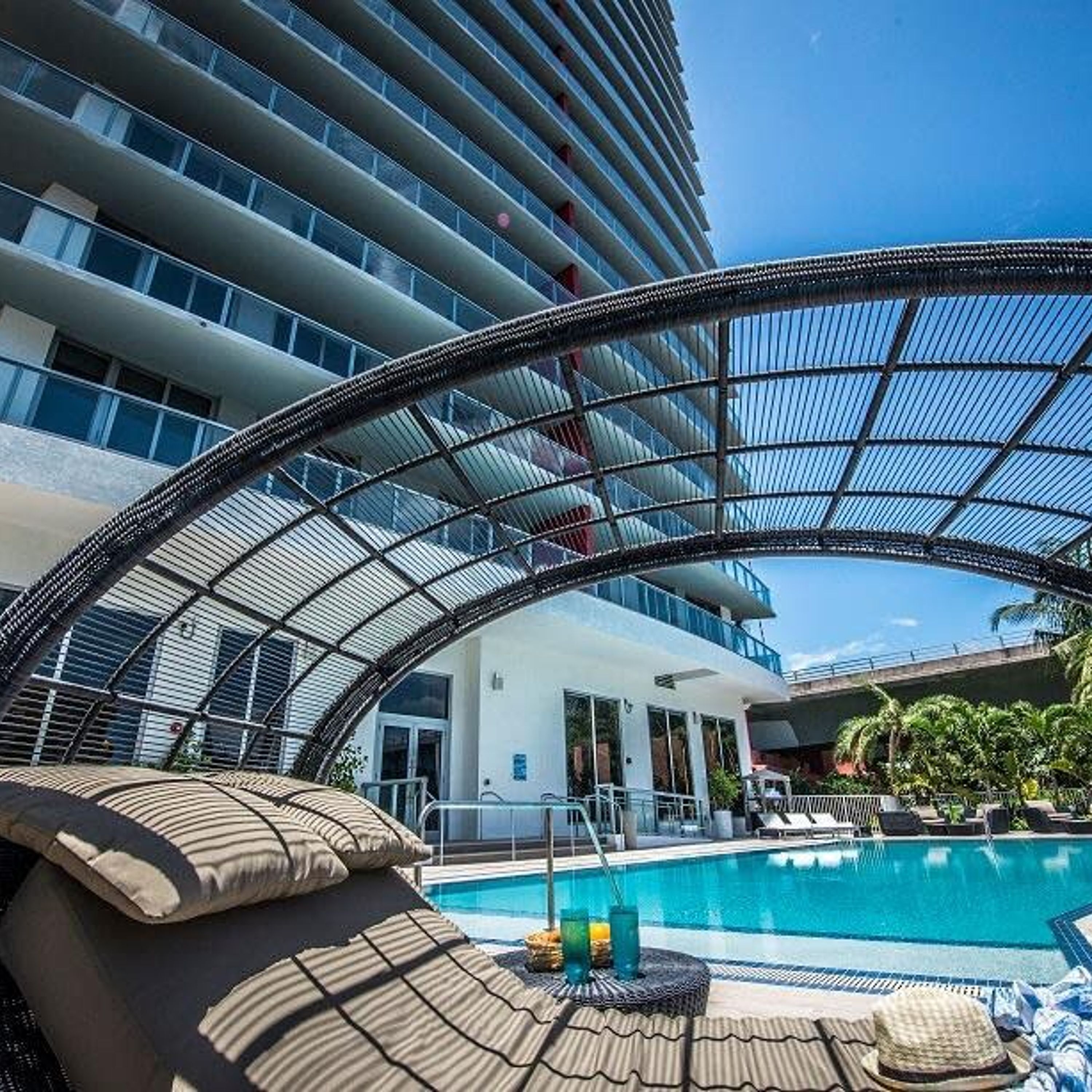 Stunning 1 Bedroom Bay Front Apt w  Breathless View Miami 1909A