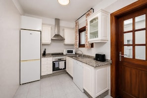 Fridge, microwave, oven, dishwasher - Villa Calma 1B - Three Bedroom Villa, Sleeps 6 (Playa Blanca)