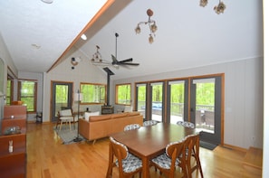 Dining - Bobcat 22 - The Mountains are Calling! (Berkeley Springs)