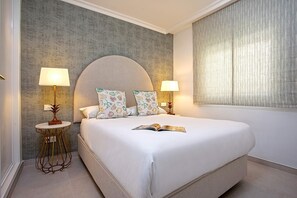 3 bedrooms, iron/ironing board, Internet, bed sheets