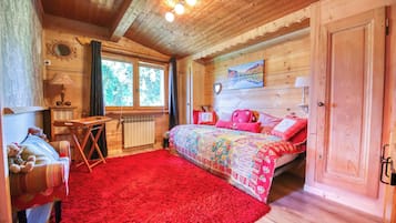3 chambres, fer et planche à repasser, lit parapluie, Wi-Fi gratuit