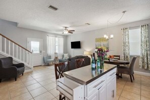 Interior - Southern Charmer|Private Backyard|Walk to Downtown (Saint Augustine)