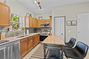 Fridge, microwave, oven, dishwasher