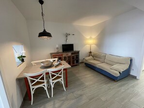 Fireplace - A luxury apartment in the center of Calafell (Calafell)