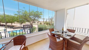 Unclassified image, 3 of 22, button