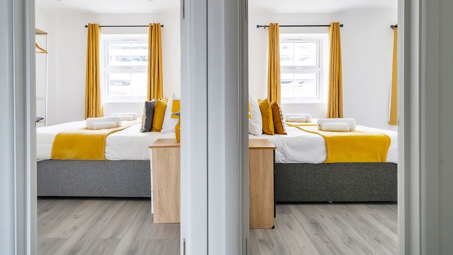 Modern Town Center Apartments Aldershot