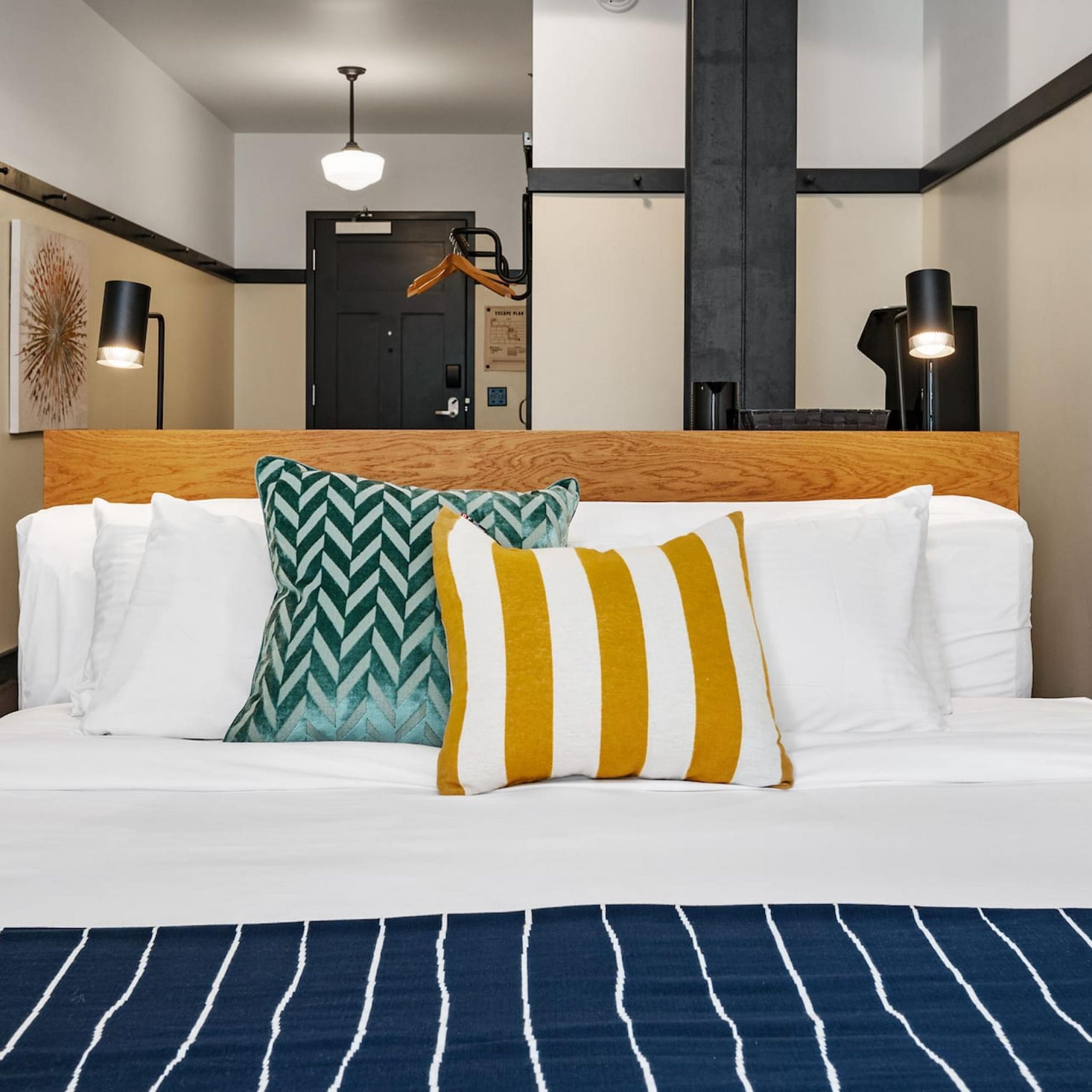 Kasa | Classic Studio Near Carnegie Museum of Art | The Maverick