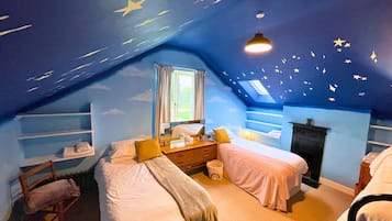 5 slaapkamers, een strijkplank/strijkijzer, wifi, beddengoed