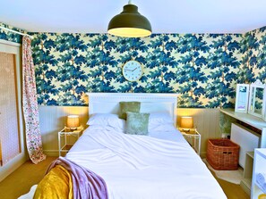 5 Schlafzimmer, BĂŒgeleisen/BĂŒgelbrett, WLAN, BettwĂ€sche