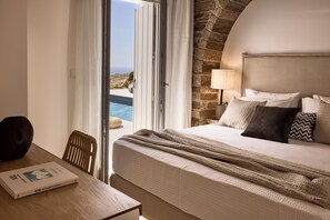 Superior Villa with Private Pool | 2 bedrooms, in-room safe, soundproofing, iron/ironing board - Thea Luxury Villas Ios (Ios)