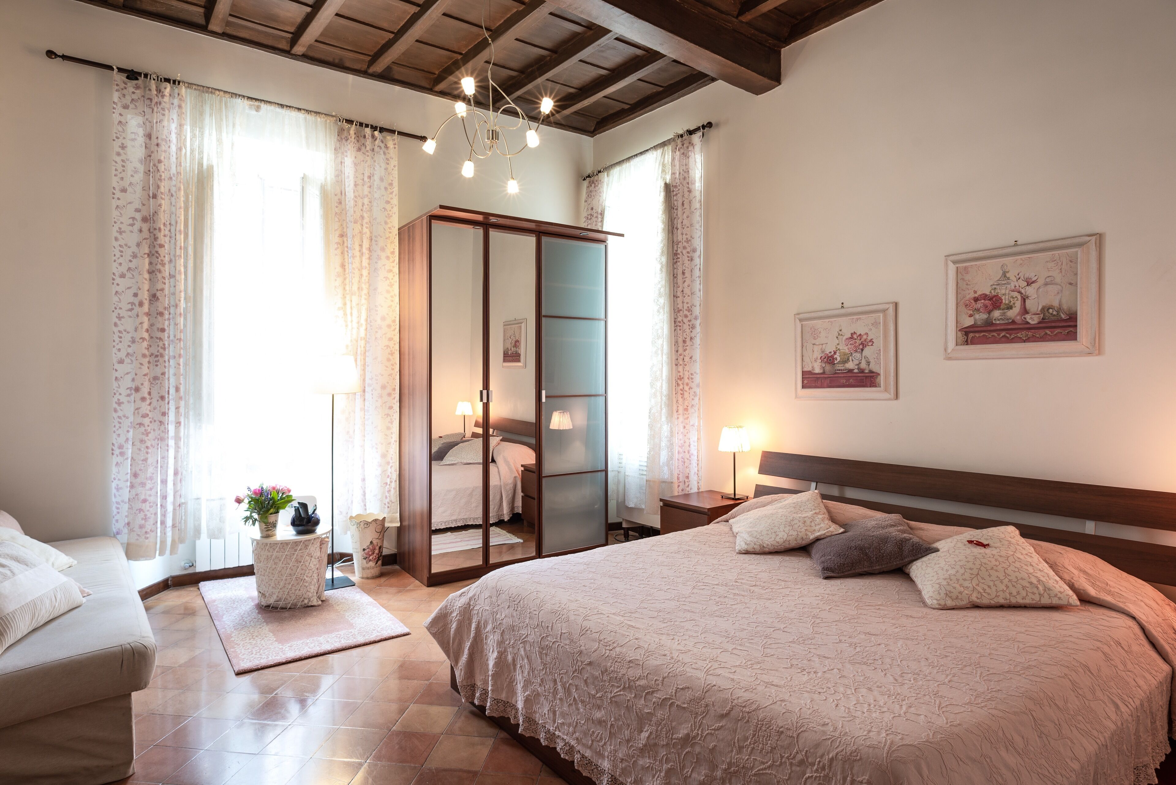 2 soverom, strykejern/-brett, wi-fi og sengetøy