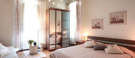 2 soverom, strykejern/-brett, wi-fi og sengetøy