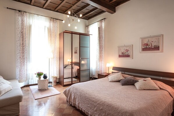 2 Schlafzimmer, Bügeleisen/Bügelbrett, WLAN, Bettwäsche