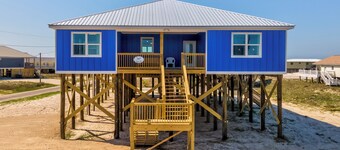 Blue Heaven: Pet-Friendly 5BR Beach House with Gulf Views and Private Pool