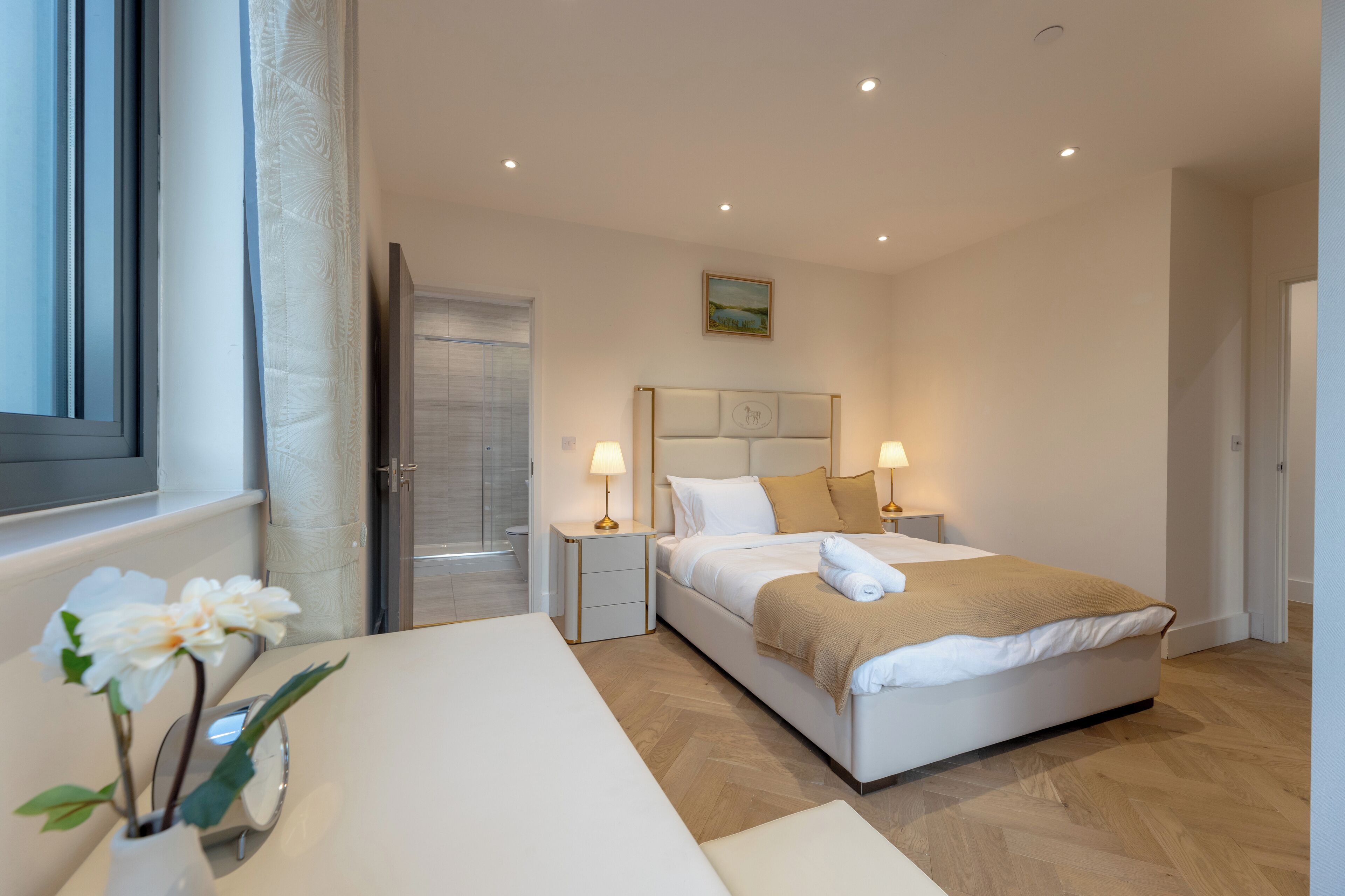 Luxury Penthouse, 3 Bedrooms, City View | Individually furnished, desk, iron/ironing board, free WiFi