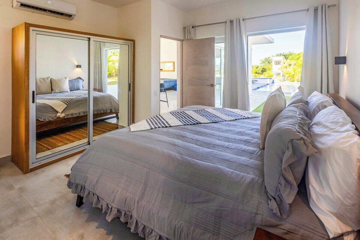 3 bedrooms, iron/ironing board, WiFi