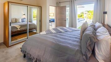 3 bedrooms, iron/ironing board, WiFi