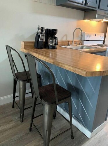 Cute Condo with Pool