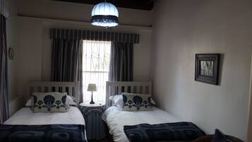 2 Schlafzimmer, BĂŒgeleisen/BĂŒgelbrett, kostenloses WLAN, BettwĂ€sche