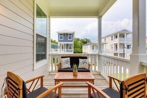 Property grounds - Pass Christian Vacation Rental < 1/2 Mi to Beach! (Pass Christian)