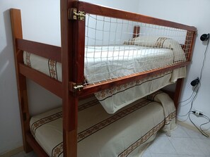 3 Schlafzimmer, Bügeleisen/Bügelbrett, Reisekinderbett, kostenloses WLAN