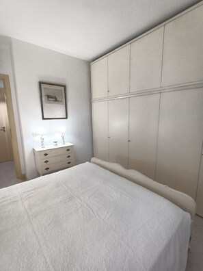 3 Schlafzimmer, Bügeleisen/Bügelbrett, Reisekinderbett, kostenloses WLAN