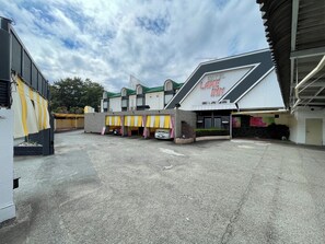 Exterior - HOTEL LAKEINN - Adult Only (Ono)