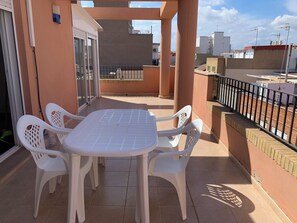 Outdoor dining - Luminoso Atico en Centro Ciudad (Sagunto)