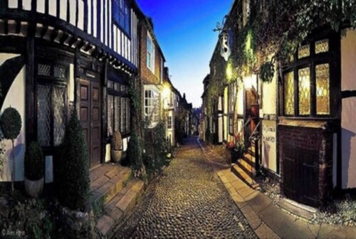 Pass the Keys | Whytecroft -Fabulous Family Fun!