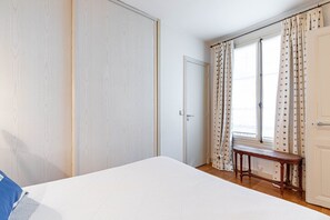 1 室のベッドルーム、アイロン / アイロン台、インターネット、ベッドシーツ