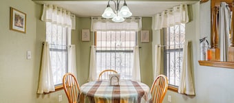 Pet-Friendly El Paso Home ~ 9 Mi to Fort Bliss!