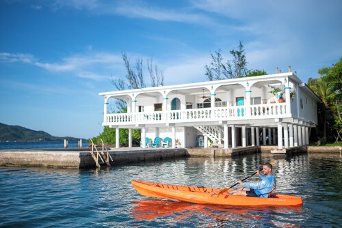 Pond Cay - Private Cay