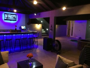 Bar (en el alojamiento)