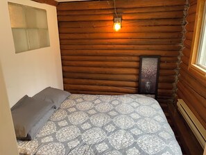 2 bedrooms, bed sheets