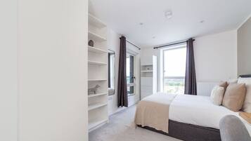 2 dormitorios, tabla de planchar con plancha, wifi gratis y ropa de cama