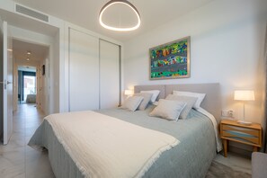 2 bedrooms, iron/ironing board, free WiFi, bed sheets